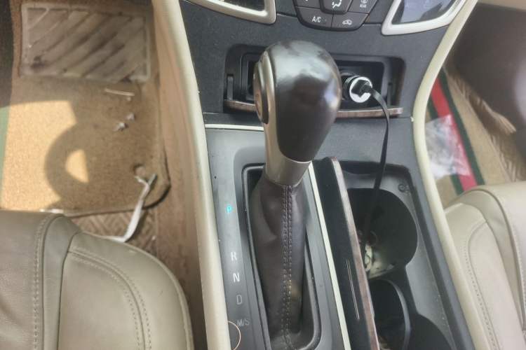 Used Buick LaCrosse 2013 2.0T SIDI Elite Tech Version Gear Lever