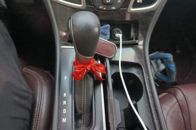 Used Buick LaCrosse 2013 2.4L SIDI Elite Comfort Version Gear Lever