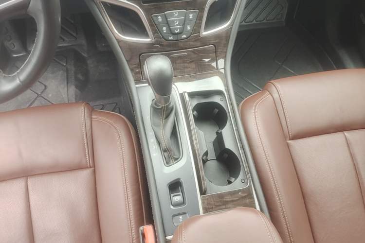 Used Buick LaCrosse 2013 2.4L SIDI Luxury Comfort Edition Gear Lever