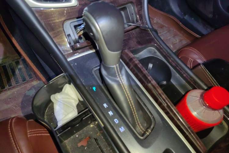 Used Buick LaCrosse 2013 2.4L SIDI Elite Comfort Version Gear Lever