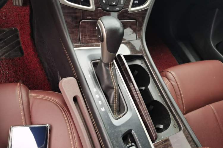 Used Buick LaCrosse 2013 2.4L SIDI Elite Comfort Version Gear Lever