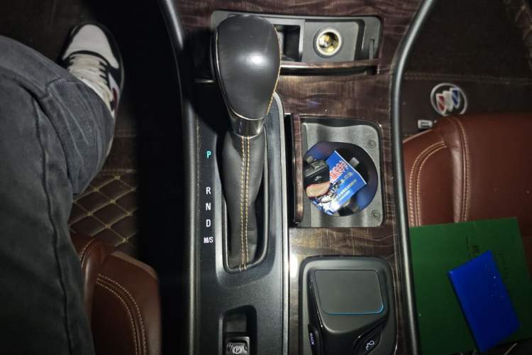 Used Buick LaCrosse 2013 2.0T SIDI Smart Luxury Flagship Edition Gear Lever