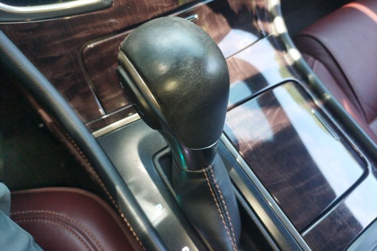 Used Buick LaCrosse 2013 2.0T SIDI Smart Luxury Flagship Edition Gear Lever