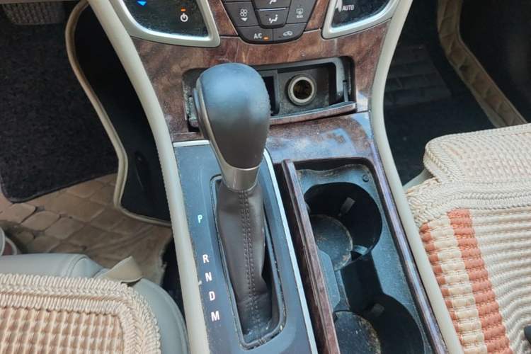 Used Buick LaCrosse 2013 2.4L SIDI Leading Comfort Version Gear Lever