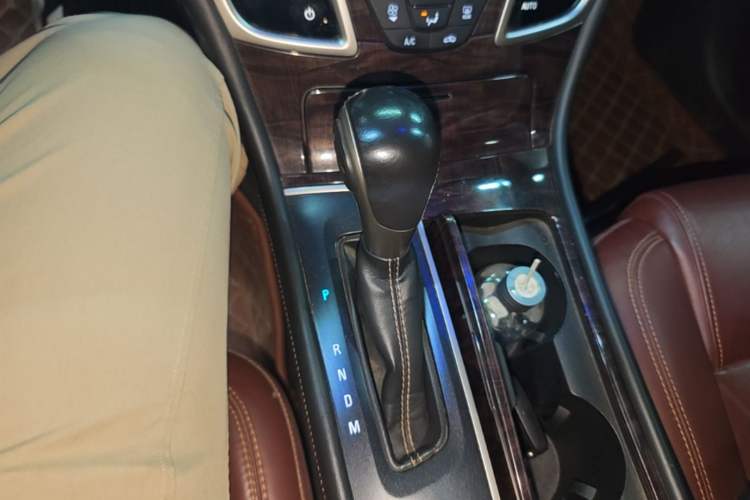 Used Buick LaCrosse 2013 2.4L SIDI Elite Comfort Version Gear Lever