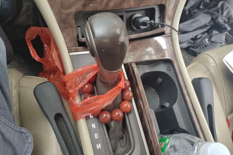 Used Buick LaCrosse 2013 2.4L SIDI Leading Comfort Version Gear Lever