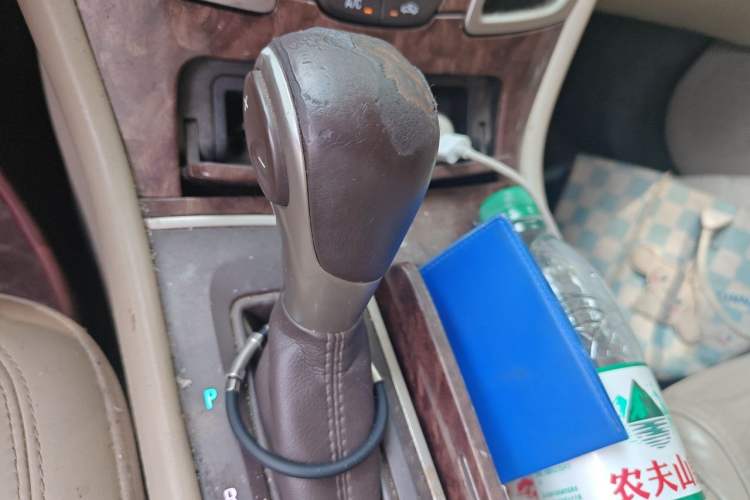 Used Buick LaCrosse 2013 2.4L SIDI Leading Comfort Version Gear Lever