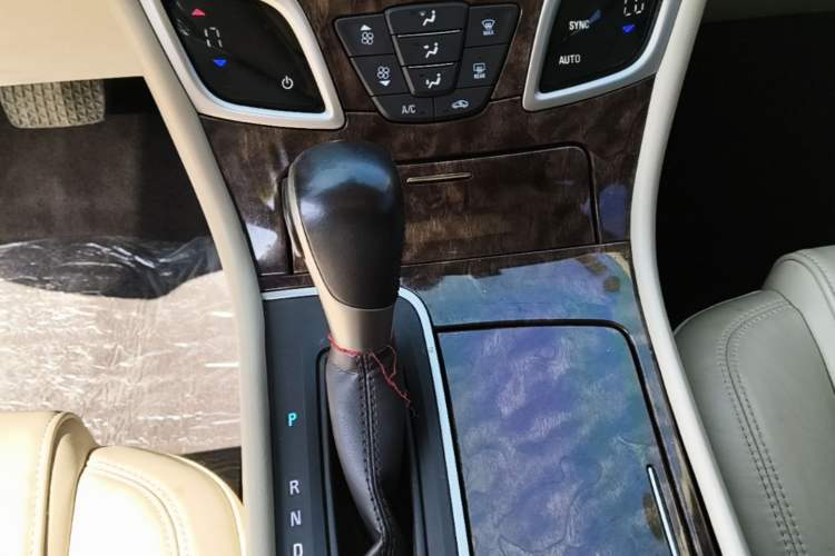 Used Buick LaCrosse 2013 2.4L SIDI Leading Comfort Version Gear Lever