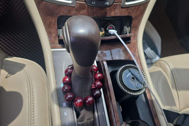 Used Buick LaCrosse 2013 2.4L SIDI Leading Comfort Version Gear Lever