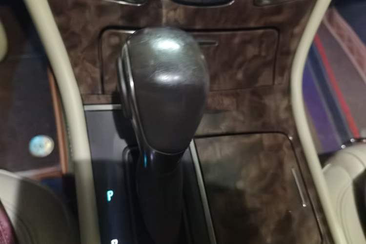 Used Buick LaCrosse 2013 2.4L SIDI Luxury Comfort Edition Gear Lever