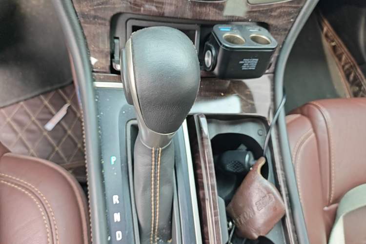Used Buick LaCrosse 2013 2.4L SIDI Leading Comfort Version Gear Lever