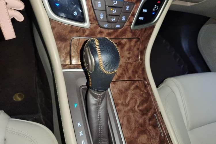 Used Buick LaCrosse 2013 2.4L SIDI Leading Comfort Version Gear Lever