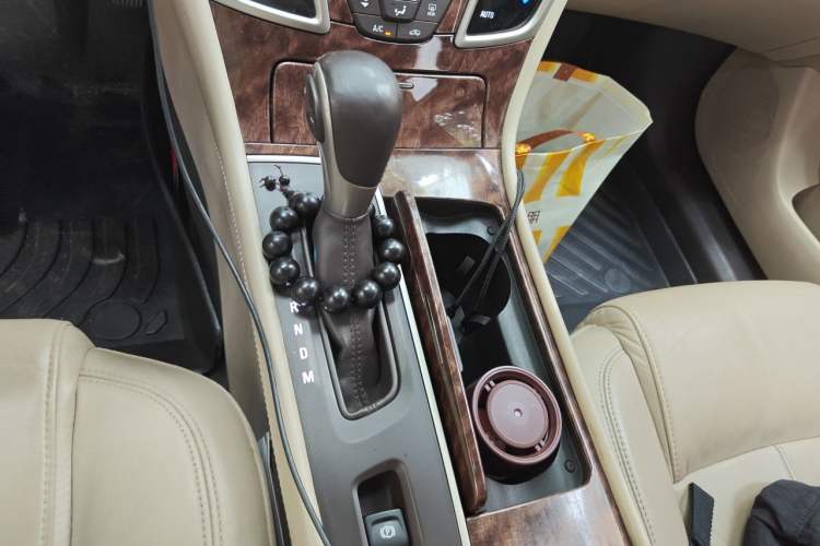 Used Buick LaCrosse 2013 2.4L SIDI Elite Comfort Version Gear Lever