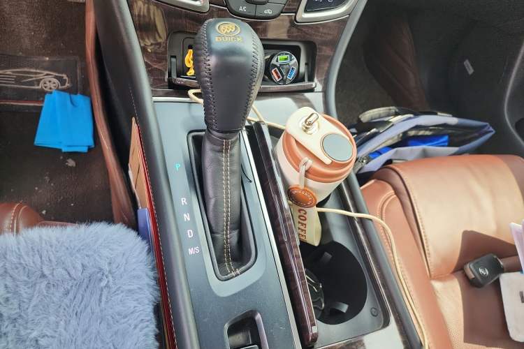 Used Buick LaCrosse 2013 2.4L SIDI Luxury Comfort Edition Gear Lever