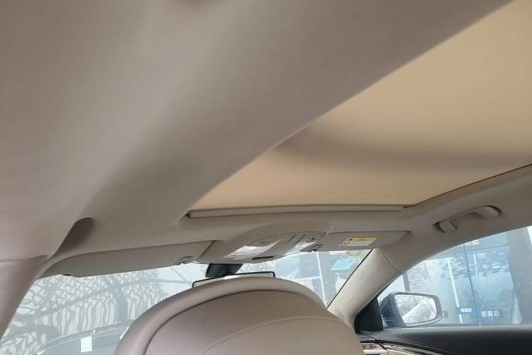 Used Buick LaCrosse 2013 2.4L SIDI Leading Comfort Version Headliner