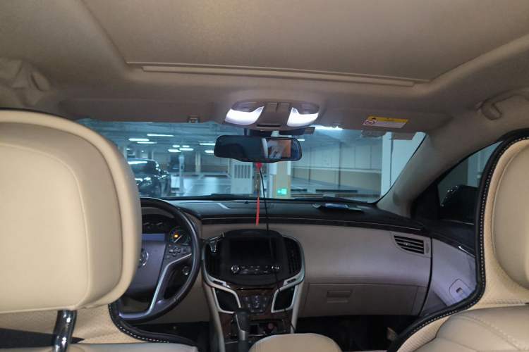 Used Buick LaCrosse 2013 2.4L SIDI Leading Comfort Version Headliner