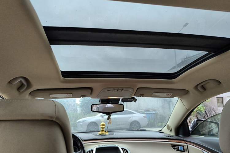 Used Buick LaCrosse 2013 2.4L SIDI Leading Comfort Version Headliner