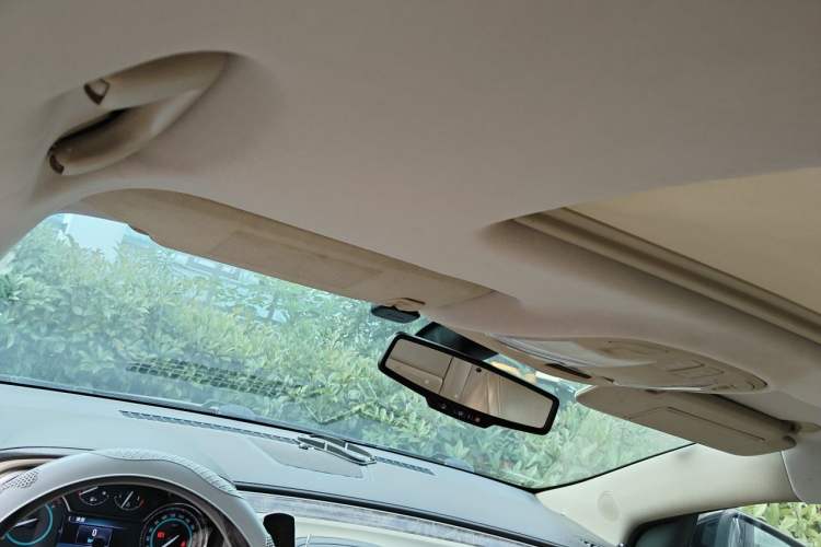 Used Buick LaCrosse 2013 2.4L SIDI Elite Comfort Version Headliner