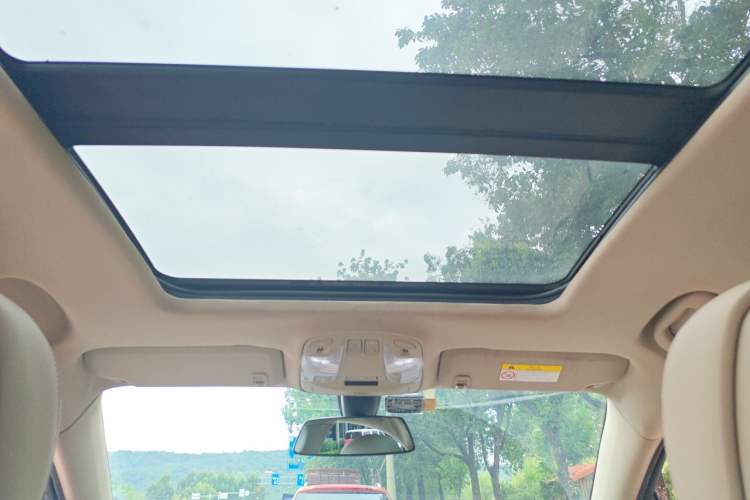 Used Buick LaCrosse 2013 2.4L SIDI Leading Comfort Version Headliner