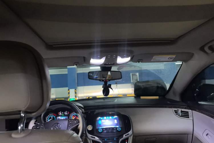 Used Buick LaCrosse 2013 2.0T SIDI Technology Version Headliner