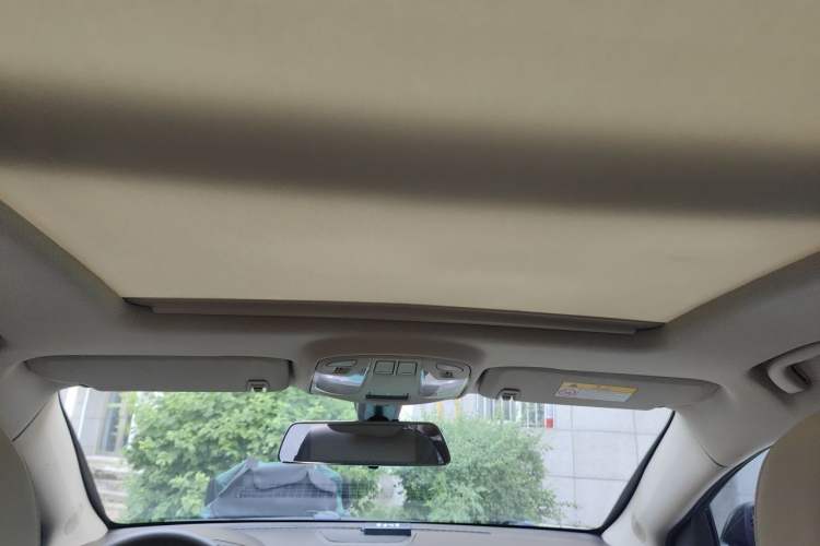 Used Buick LaCrosse 2013 2.4L SIDI Leading Comfort Version Headliner