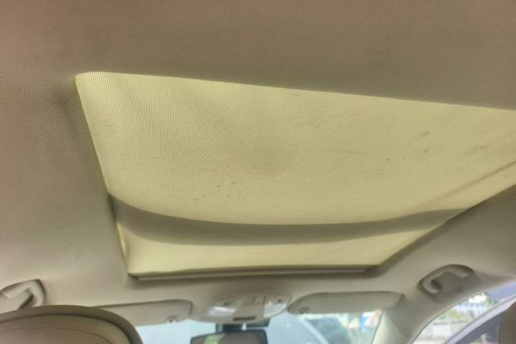 Used Buick LaCrosse 2013 2.0T SIDI Elite Tech Version Headliner