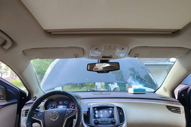 Used Buick LaCrosse 2013 2.4L SIDI Leading Comfort Version Headliner