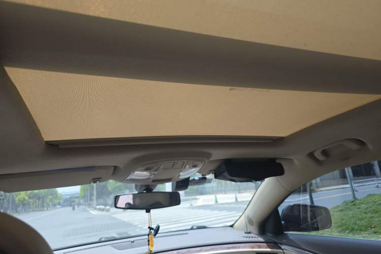 Used Buick LaCrosse 2013 2.4L SIDI Leading Comfort Version Headliner