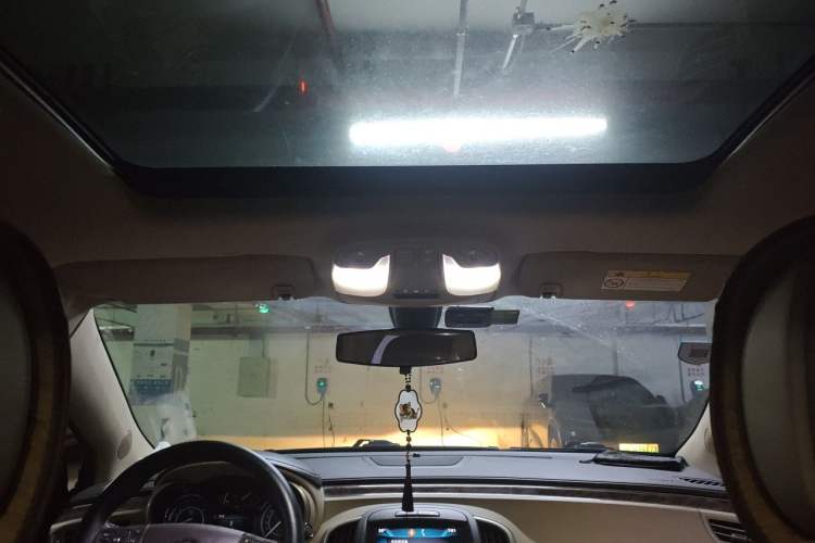 Used Buick LaCrosse 2013 2.4L SIDI Leading Comfort Version Headliner