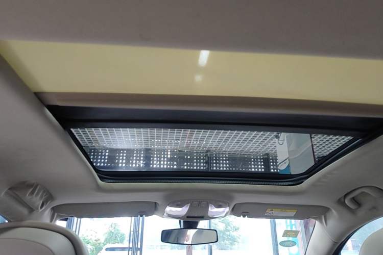 Used Buick LaCrosse 2013 2.4L SIDI Leading Comfort Version Headliner