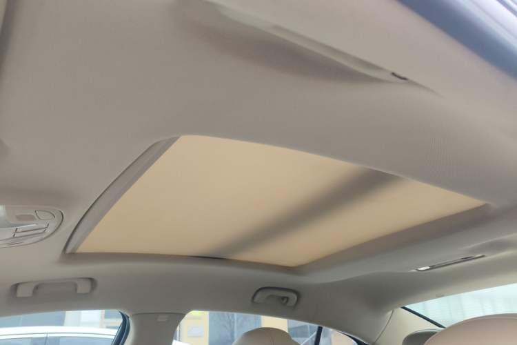 Used Buick LaCrosse 2013 2.4L SIDI Leading Comfort Version Headliner