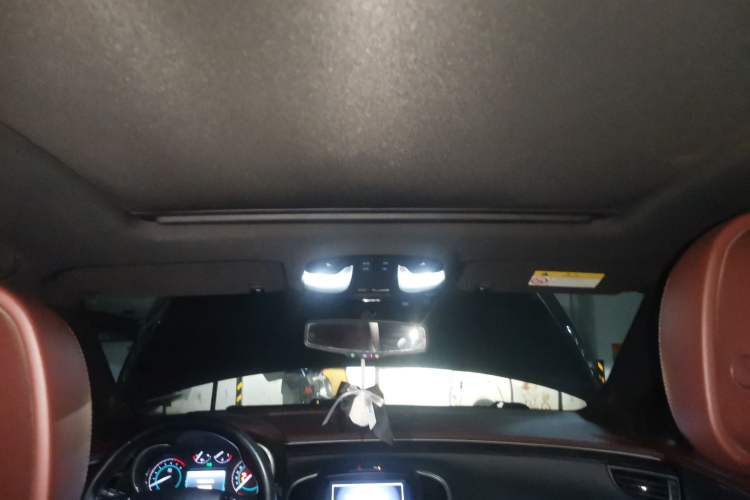 Used Buick LaCrosse 2013 2.4L SIDI Leading Comfort Version Headliner