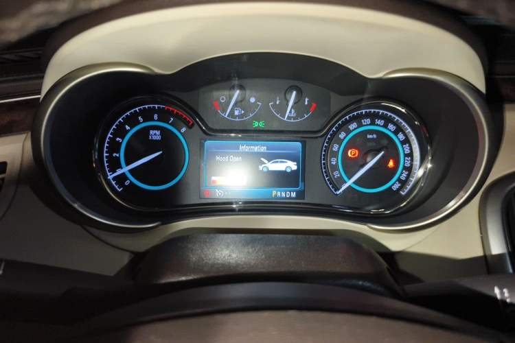 Used Buick LaCrosse 2013 2.4L SIDI Leading Comfort Version Instrument Cluster