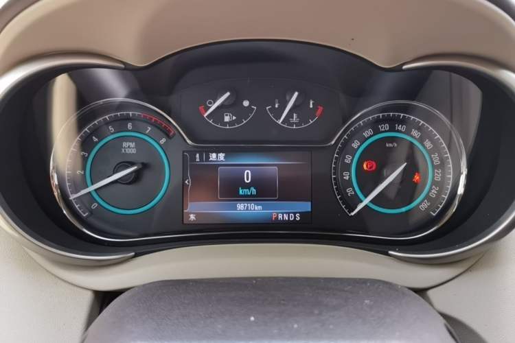 Used Buick LaCrosse 2013 2.0T SIDI Technology Version Instrument Cluster