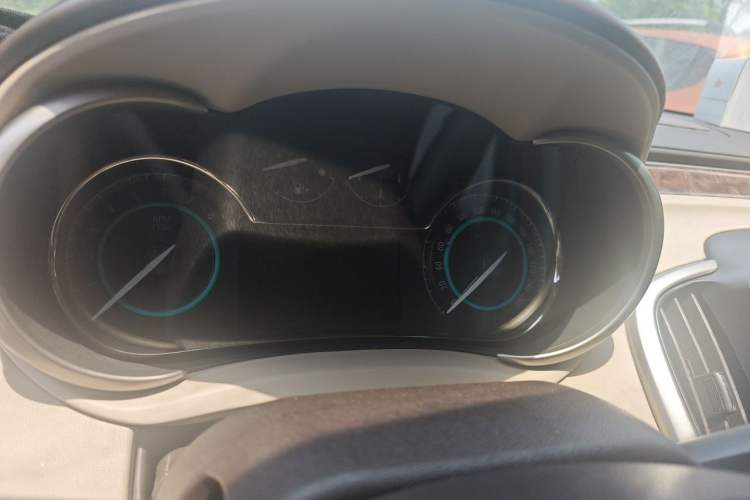Used Buick LaCrosse 2013 2.4L SIDI Leading Comfort Version Instrument Cluster