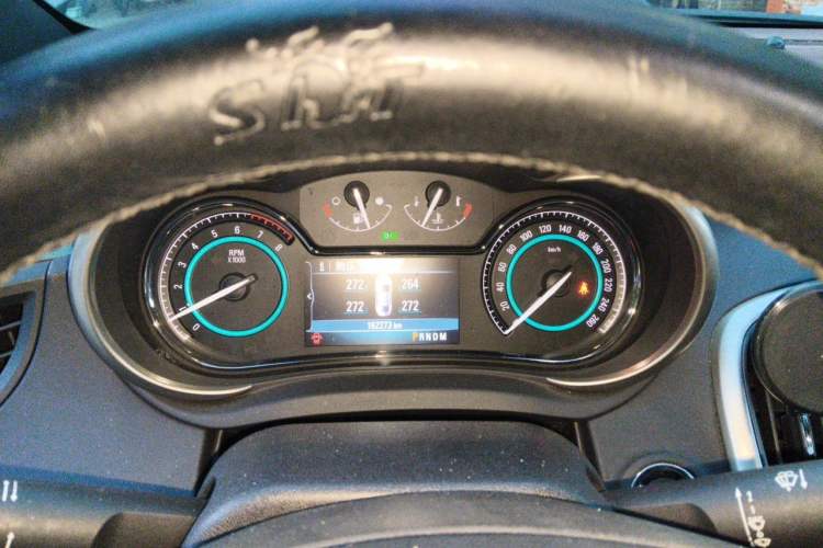 Used Buick LaCrosse 2013 2.4L SIDI Leading Comfort Version Instrument Cluster