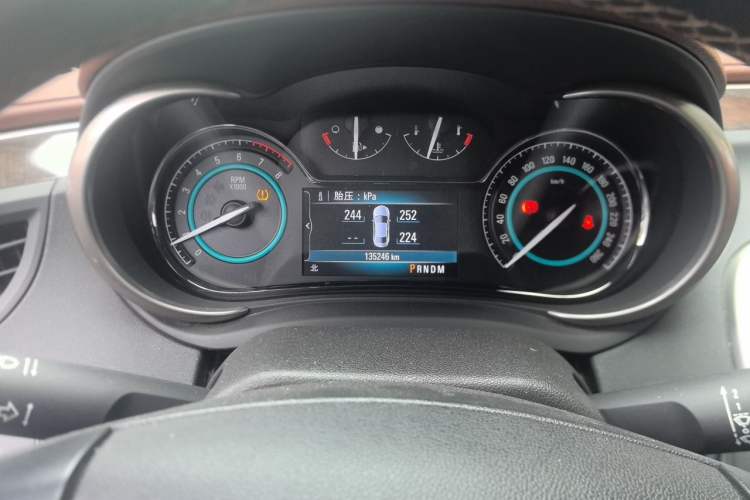 Used Buick LaCrosse 2013 2.4L SIDI Leading Comfort Version Instrument Cluster