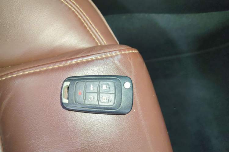 Used Buick LaCrosse 2013 2.4L SIDI Elite Comfort Version Interior 1
