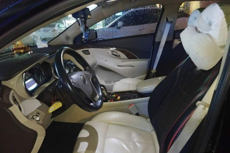 Used Buick LaCrosse 2013 2.4L SIDI Leading Comfort Version Interior 2