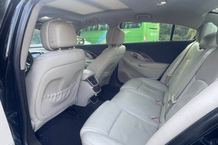 Used Buick LaCrosse 2013 2.4L SIDI Leading Comfort Version Interior 2