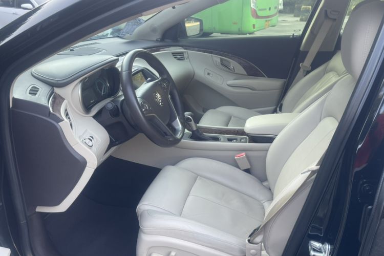 Used Buick LaCrosse 2013 2.4L SIDI Leading Comfort Version Interior 3