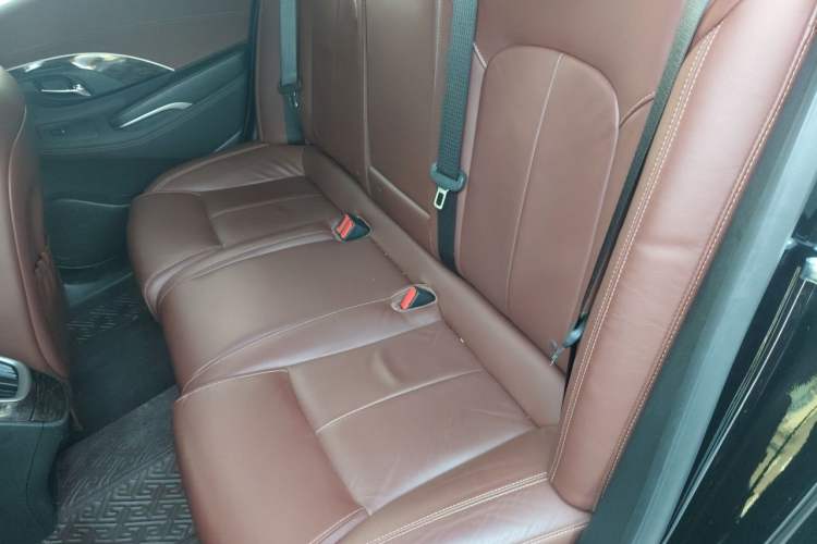 Used Buick LaCrosse 2013 2.4L SIDI Elite Comfort Version Interior 4