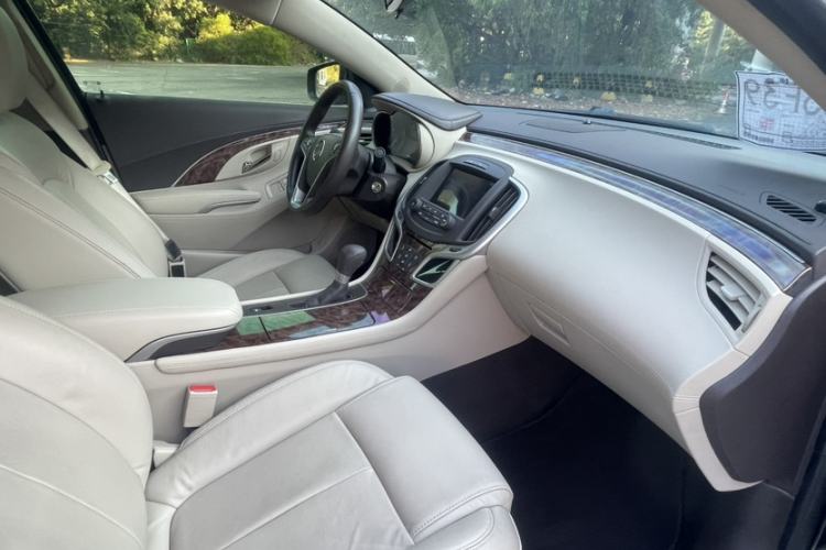 Used Buick LaCrosse 2013 2.4L SIDI Leading Comfort Version Interior 5