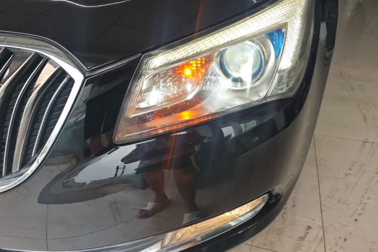 Used Buick LaCrosse 2013 2.4L SIDI Leading Comfort Version Left Front Headlight