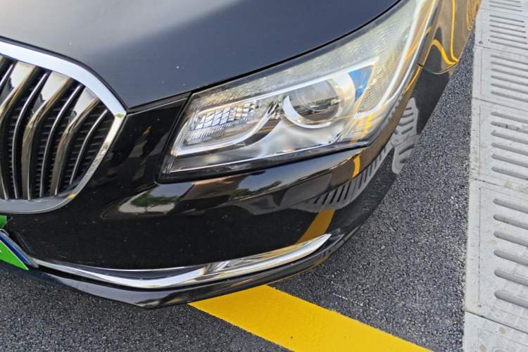 Used Buick LaCrosse 2013 2.4L SIDI Leading Comfort Version Left Front Headlight