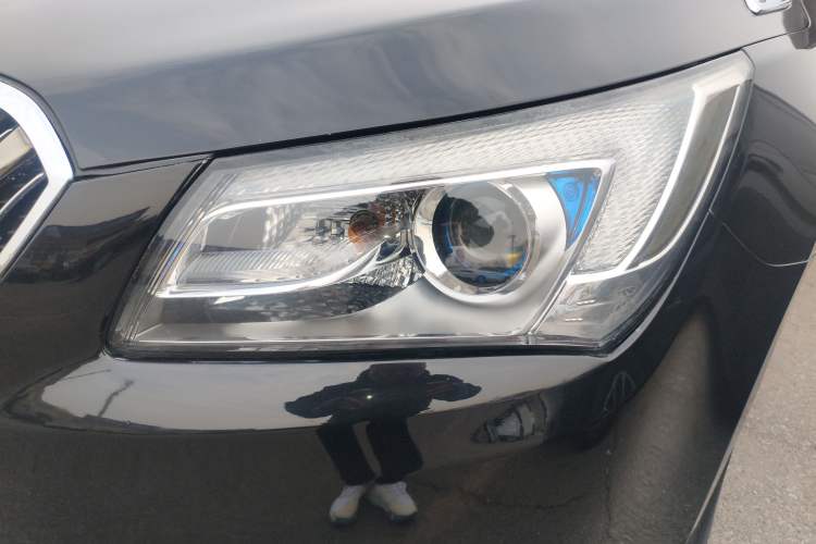 Used Buick LaCrosse 2013 2.4L SIDI Leading Comfort Version Left Front Headlight