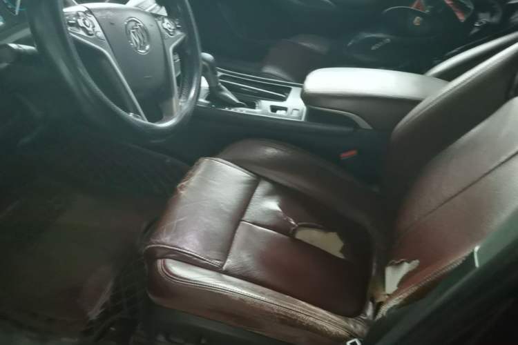 Used Buick LaCrosse 2013 2.4L SIDI Elite Comfort Version Left Front Seat