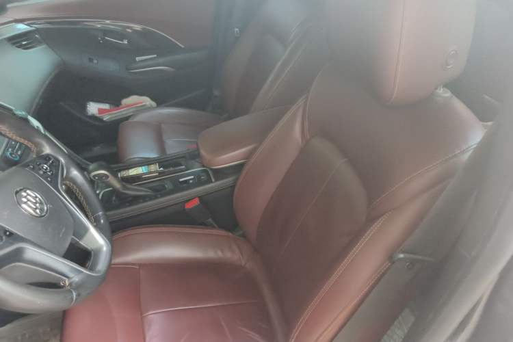 Used Buick LaCrosse 2013 2.4L SIDI Elite Comfort Version Left Front Seat