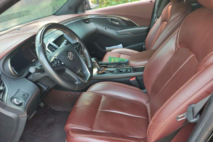 Used Buick LaCrosse 2013 2.4L SIDI Luxury Comfort Edition Left Front Seat