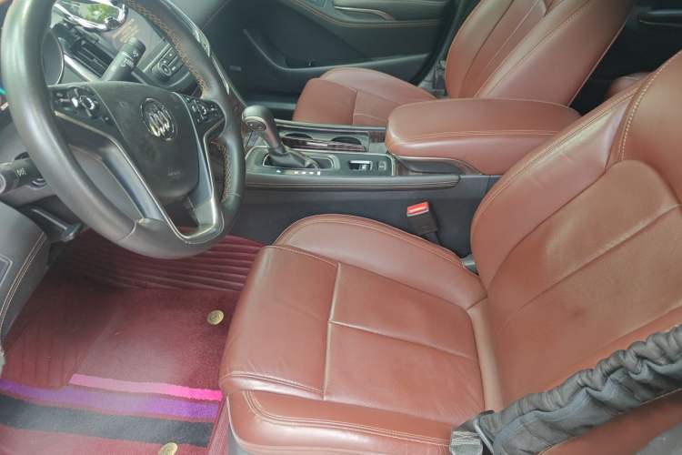 Used Buick LaCrosse 2013 2.4L SIDI Luxury Comfort Edition Left Front Seat